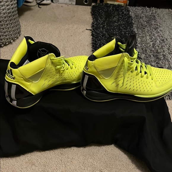 Adidas men’s D Rose 3 basketball shoes - Picture 8 of 8